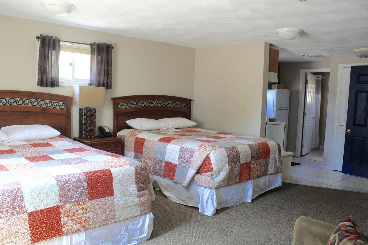 Rally Point Inn & Pub Фоксборо Екстер'єр фото
